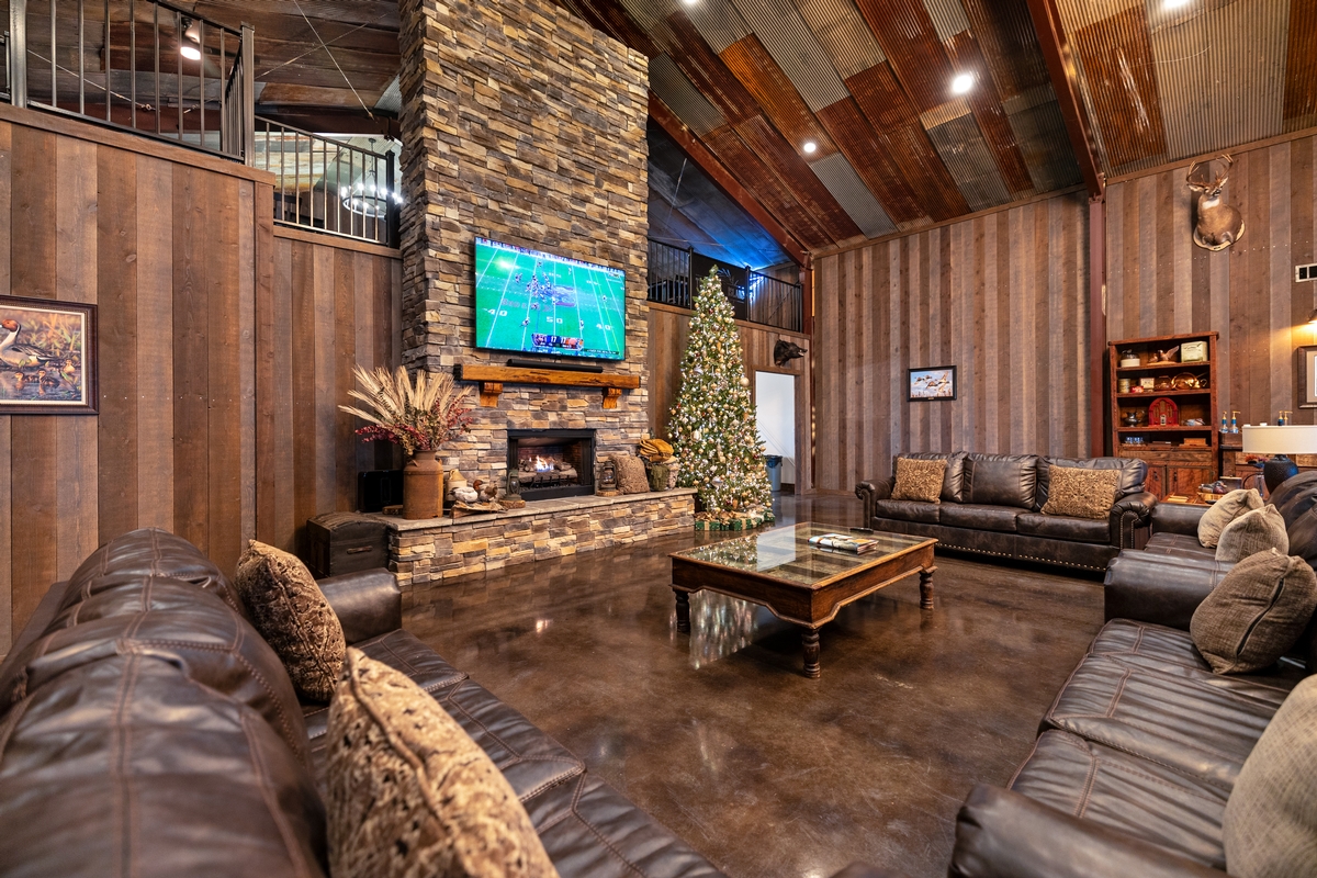 Lodging in Luxury Lodging in Luxury